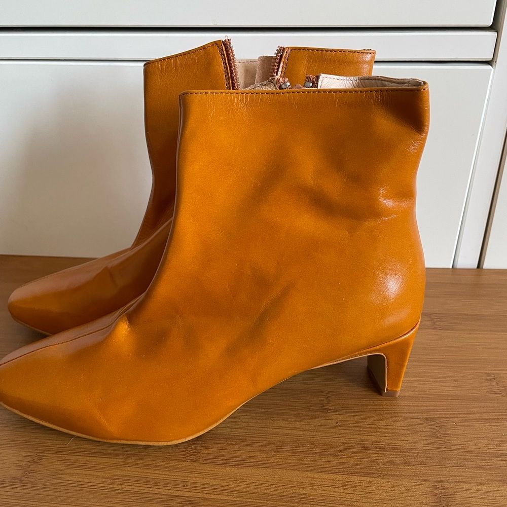 Intentionally Blank Square Toe Thin Block Heel Bo… - image 2